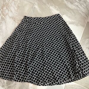 Josephine Chaus Black and White Circle Pattern A-Line Skirt